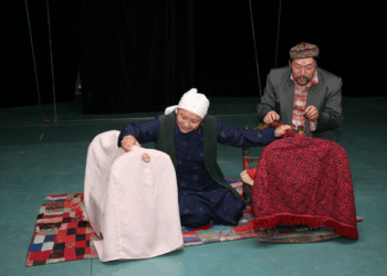 Тойы көп үй