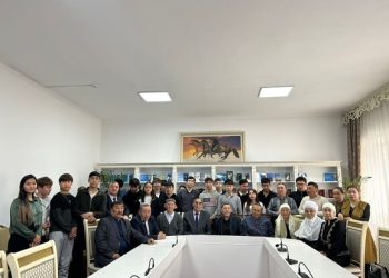 35 кітаптың таныстырылымы