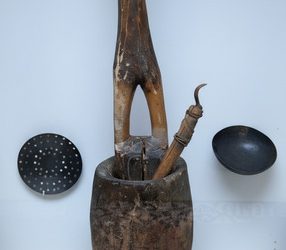 Жансарбайдан қалған келі мен келсап және ұңғуыр